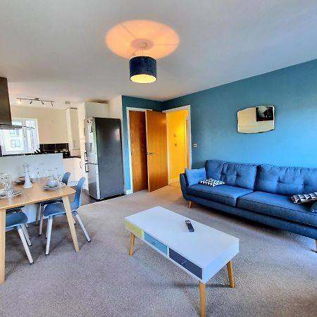 Luxury 2-Bedroom Service Apartment With Balcony マンチェスター エクステリア 写真