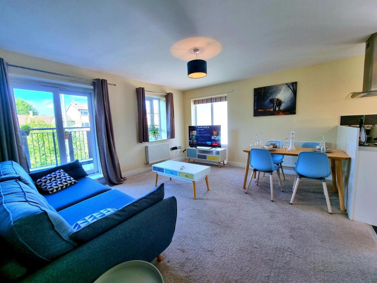 Luxury 2-Bedroom Service Apartment With Balcony マンチェスター エクステリア 写真