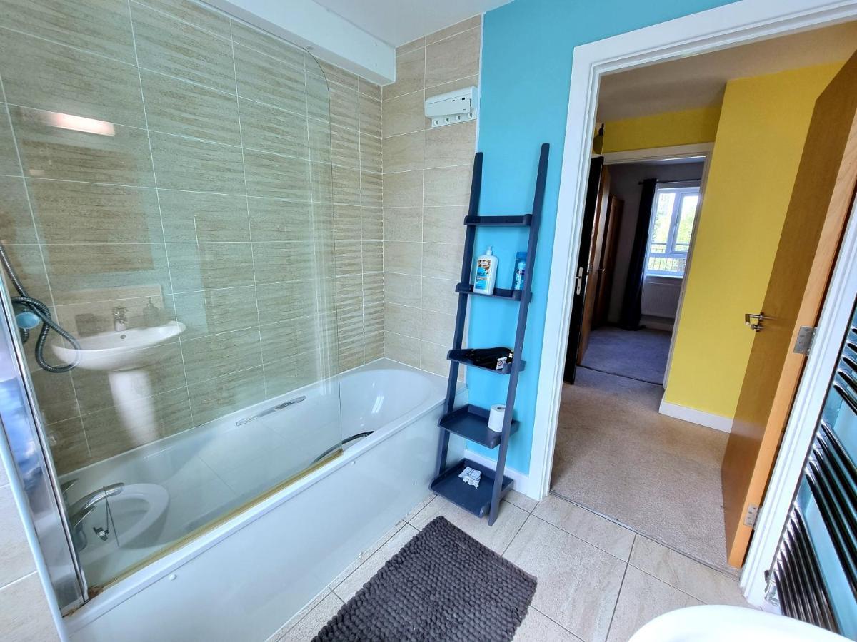 Luxury 2-Bedroom Service Apartment With Balcony マンチェスター エクステリア 写真
